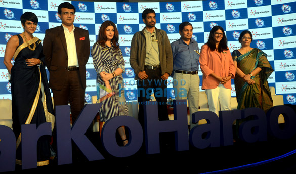mandira bedi sourav ganguly twinkle khanna and others grace the surf excel event 3