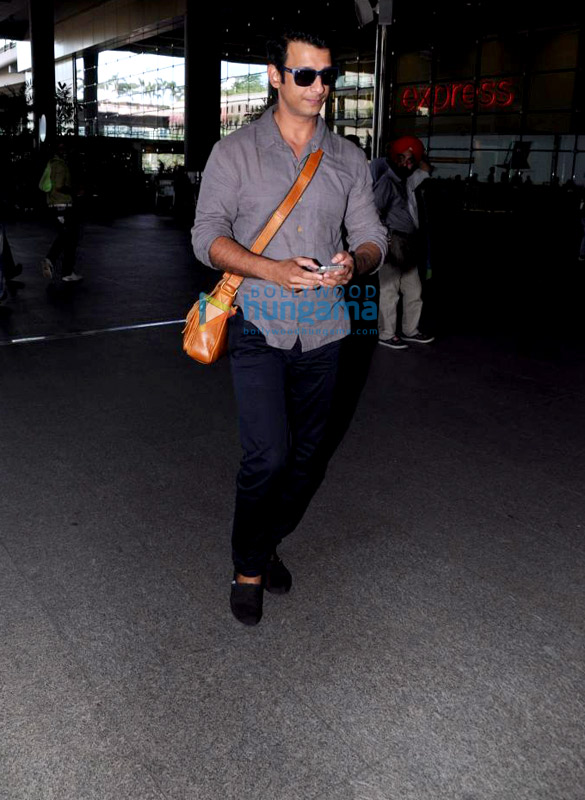 neha sharma yami gautam and others snapped at the airport 9