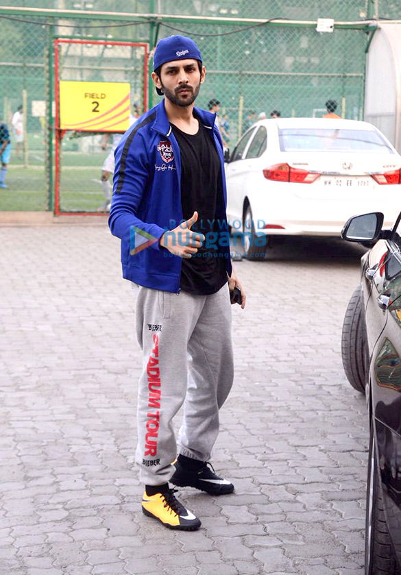 ranbir kapoor sidharth malhotra and others snapped at football practice session 6