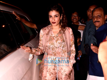 Raveena Tandon snapped arriving at Juhu festival