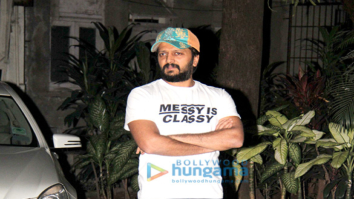 Riteish Deshmukh spotted at Bandra