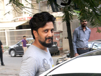Riteish Deshmukh spotted at Starbucks in Khar-