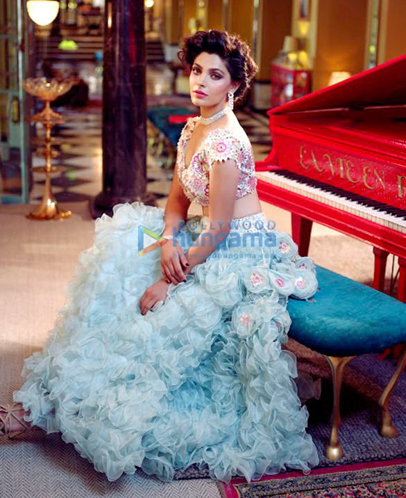 saiyami kher11