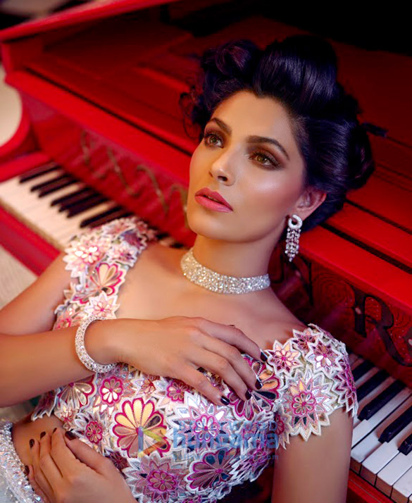 saiyami kher7