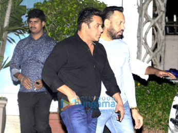 Salman Khan, Katrina Kaif, Karan Johar, Akshay Kumar & Sidharth Malhotra snapped arriving from Goa