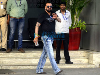 Sanjay Dutt arrives from Jodhpur in a charter flight