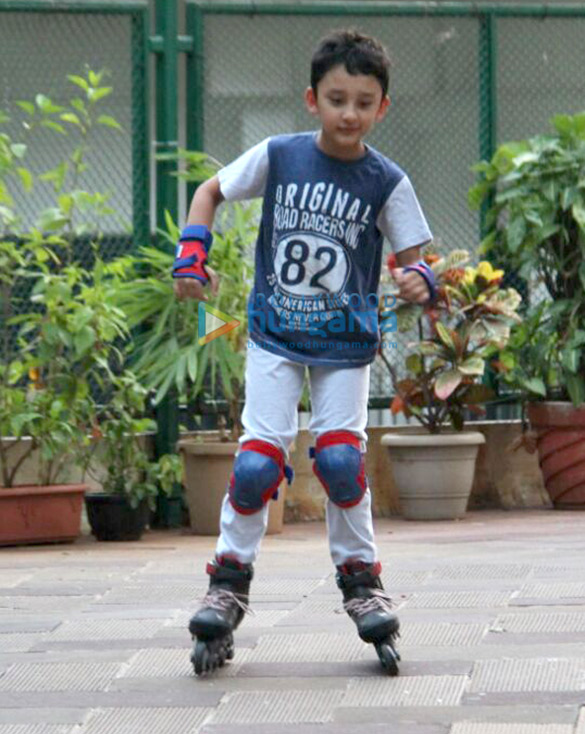 sanjay dutts kids snapped roller skating 3
