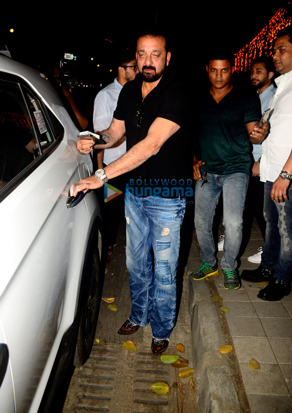 sanjay dutt snapped at vishesh films office 4 2