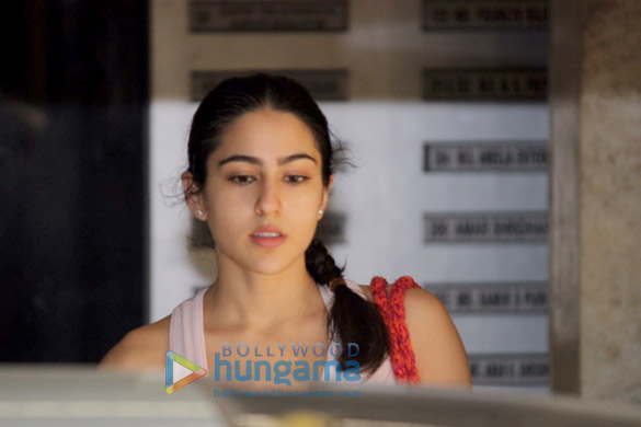 sara ali khan snapped heading for her gym 2