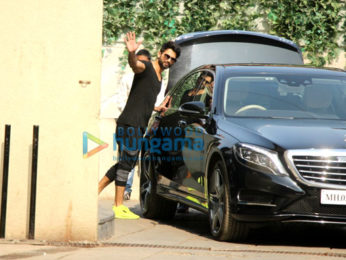 Shahid Kapoor spotted after his gym session in Bandra
