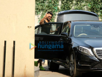 Shahid Kapoor spotted after his gym session in Bandra