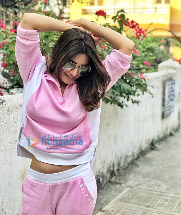 shama sikander snapped sporting a gym look 4