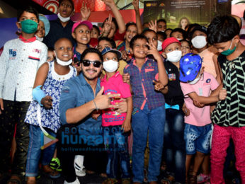 Shreyas Talpade hosts the screening of 'Golmaal Again' for the children of Tata Memorial Hospital