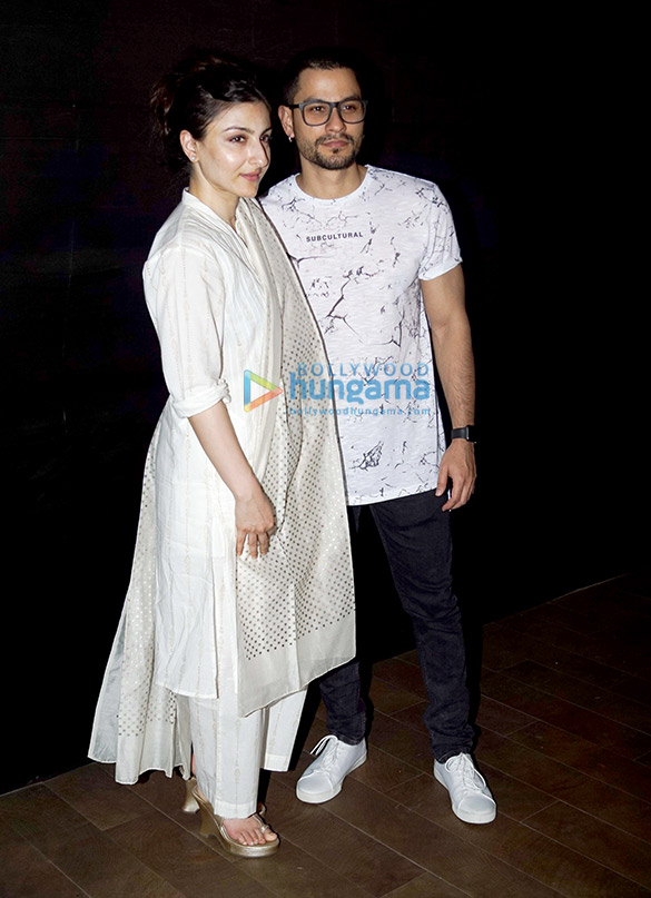 soha and kunal grace the screening of the film 3