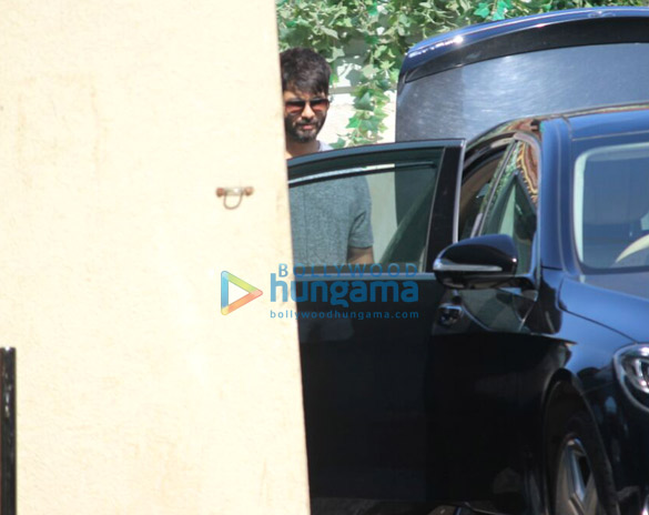 sooraj pancholi and shahid kapoor spotted at the gym 4