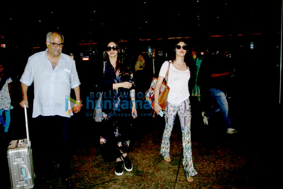 Sridevi and family snapped returning from Goa Sridevi and family snapped returning from Goa