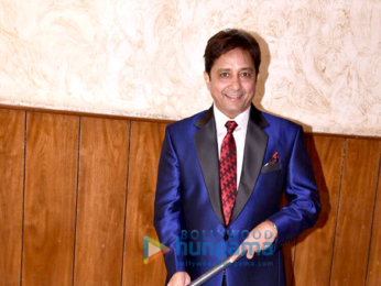 Sukhwinder Singh felicitates players of the Indian Women’s Hockey team