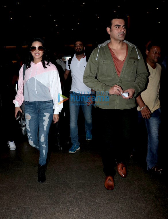 sunny arbaaz and others snapped at the airport 1