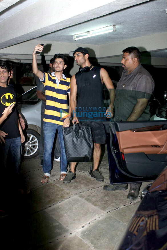 sushant singh rajput and sara ali khan snapped outside abhishek kapoors office 1