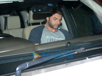 The Khan family celebrate Salim Khan's birthday at his home