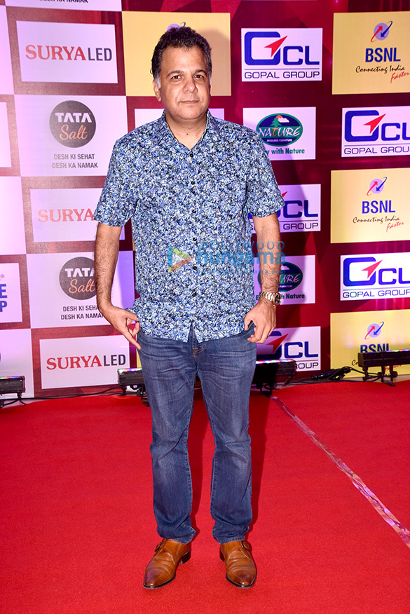 the cast of golmaal again grace the abp bash for saas bahu aur saazish 7
