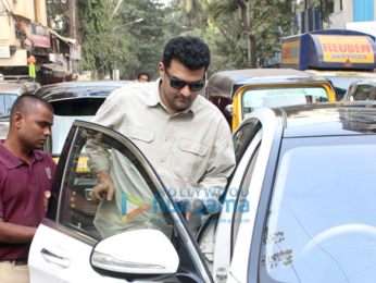 Vidya Balan and Siddharth Roy Kapur spotted at Indigo
