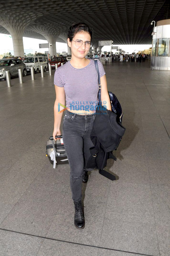 vidya balan vaani kapoor and others snapped at the airport 4