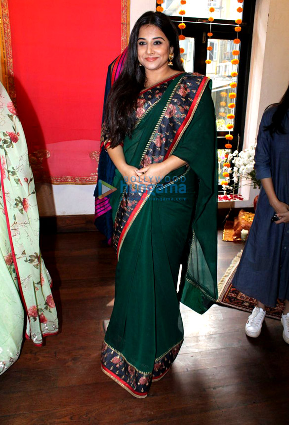 vidya balan and manav kaul promote tumhari sulu at an outlet of gopi vaid 4