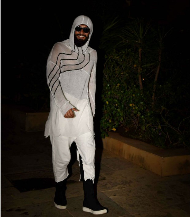 #2017TheYearThatWas When Ranveer Singh blazed his way with a whimsical and sartorial drama!8