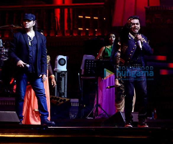 a r rahman snapped performing at his concert 2