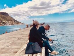Check out: Akshay Kumar and Twinkle Khanna have some downtime by the sea in Cape Town