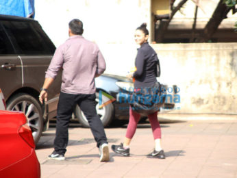 Alia Bhatt snapped at the gym