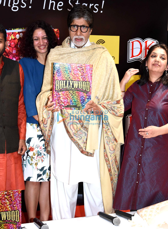 Amitabh Bachchan graces the launch of the book ‘Bollywood’ Amitabh Bachchan graces the launch of the book ‘Bollywood’