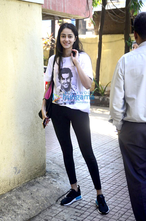Ananya Panday and Diana Penty spotted in Khar Ananya Panday and Diana Penty spotted in Khar