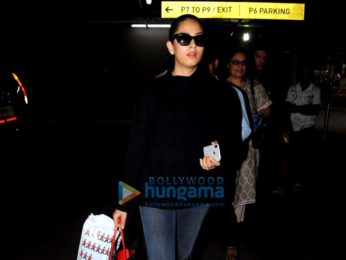 Anushka Sharma and Deepika Padukone snapped at the airport
