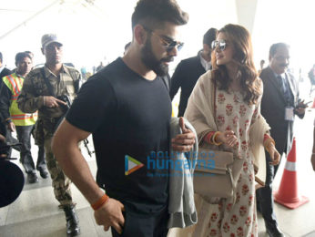 Anushka Sharma and Virat Kohli spotted at Delhi airport