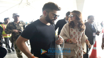 Anushka Sharma and Virat Kohli spotted at Delhi airport