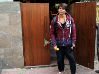 Bipasha Basu and Karan Singh Grover spotted at Indigo