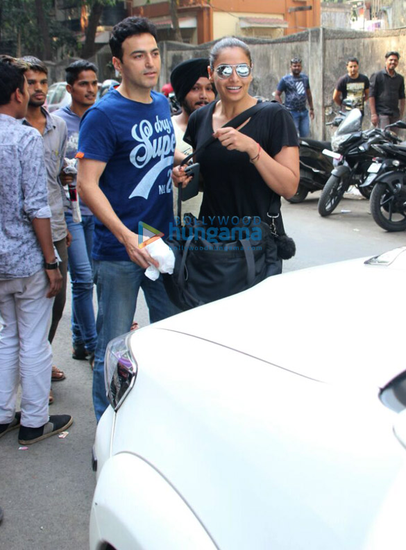 bipasha basu and karan singh grover spotted at indigo 5
