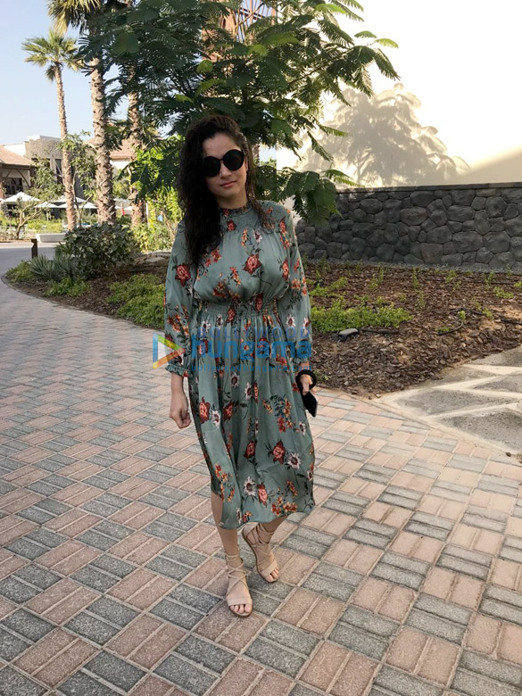 celebs arrive for masala awards in dubai 1