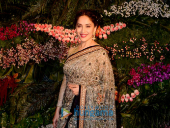 Celebs grace Anushka Sharma - Virat Kohli's Mumbai reception