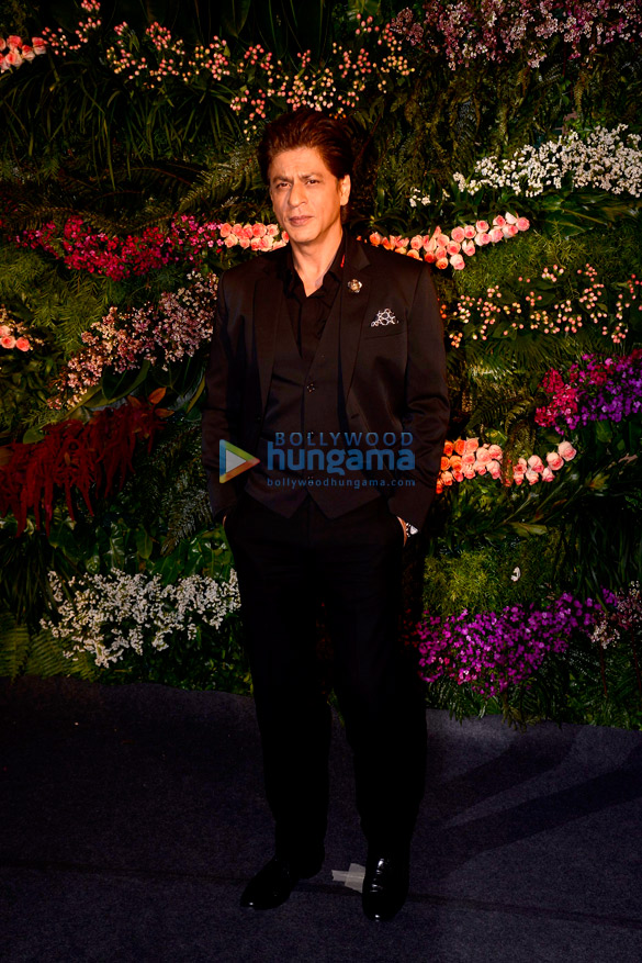 celebs grace anushka sharma virat kohlis mumbai reception 37