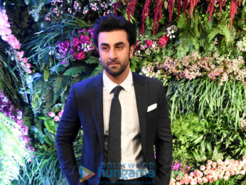 Celebs grace Anushka Sharma - Virat Kohli's Mumbai reception
