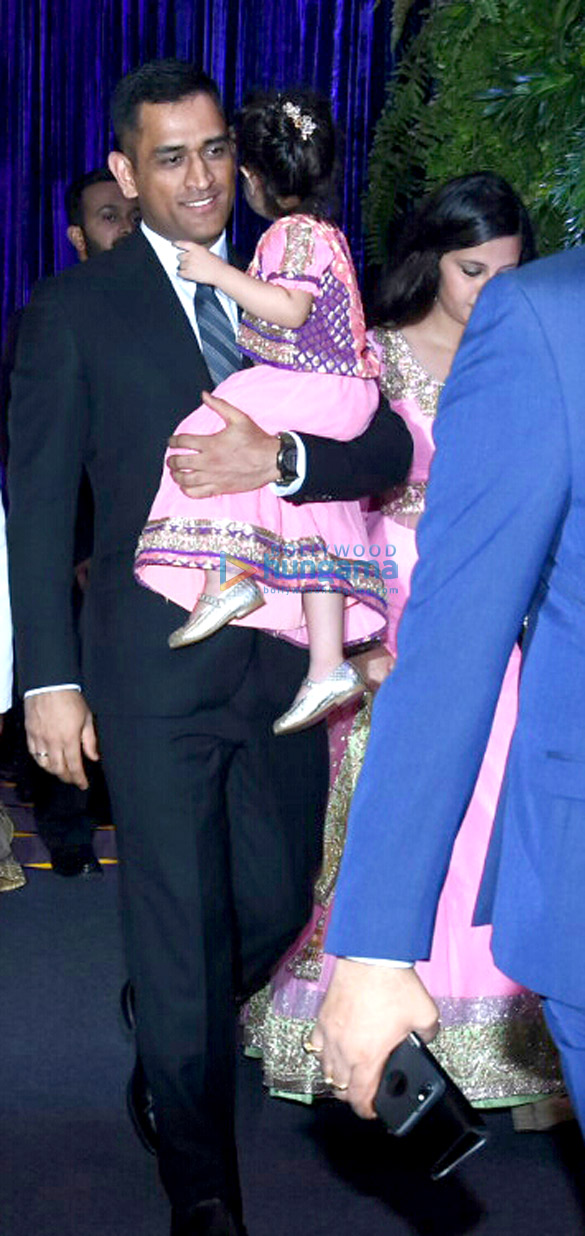 celebs grace anushka sharma virat kohlis mumbai reception more 5