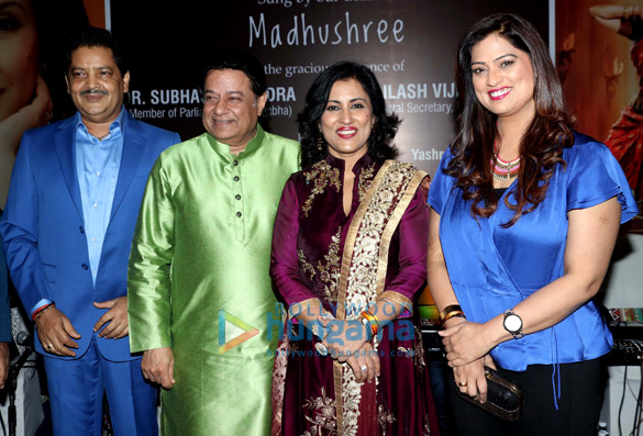 celebs grace a surprise party hosted for madhushree 2