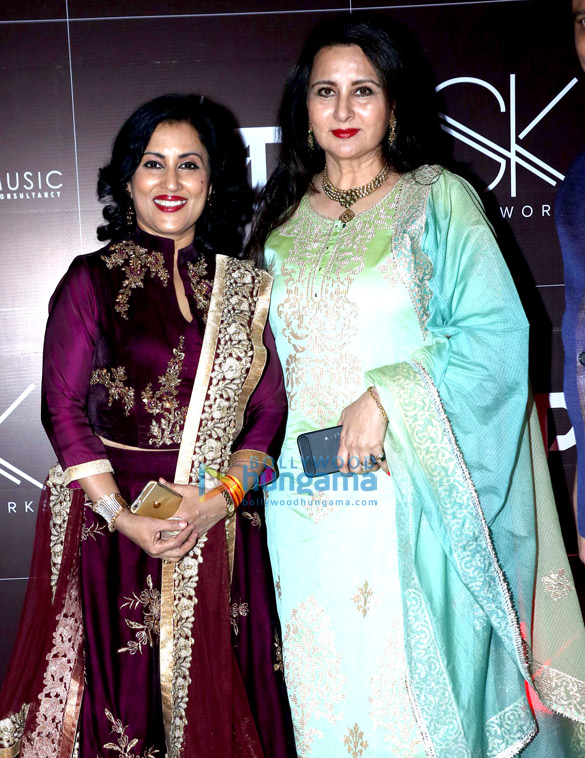 celebs grace a surprise party hosted for madhushree 5