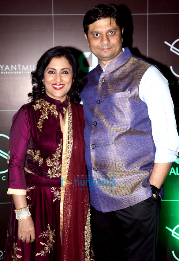 celebs grace a surprise party hosted for madhushree 9