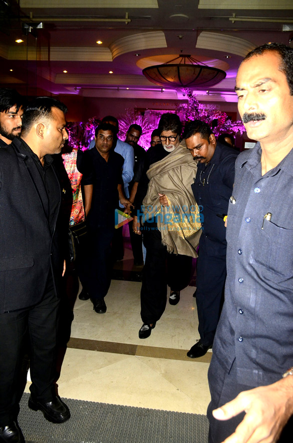Celebs grace Krunal Pandya and Pankhuri Sharma’s wedding reception Celebs grace Krunal Pandya and Pankhuri Sharma’s wedding reception