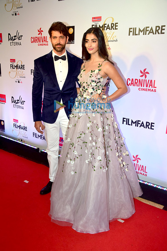 Celebs grace the Filmfare Glamour and Style Awards 2017