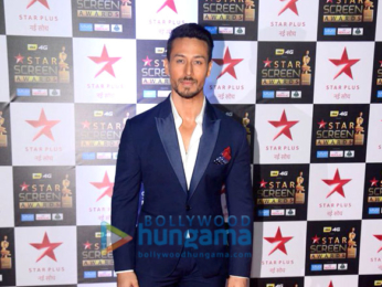 Celebs walk the red carpet of Star Screen Awards 2017